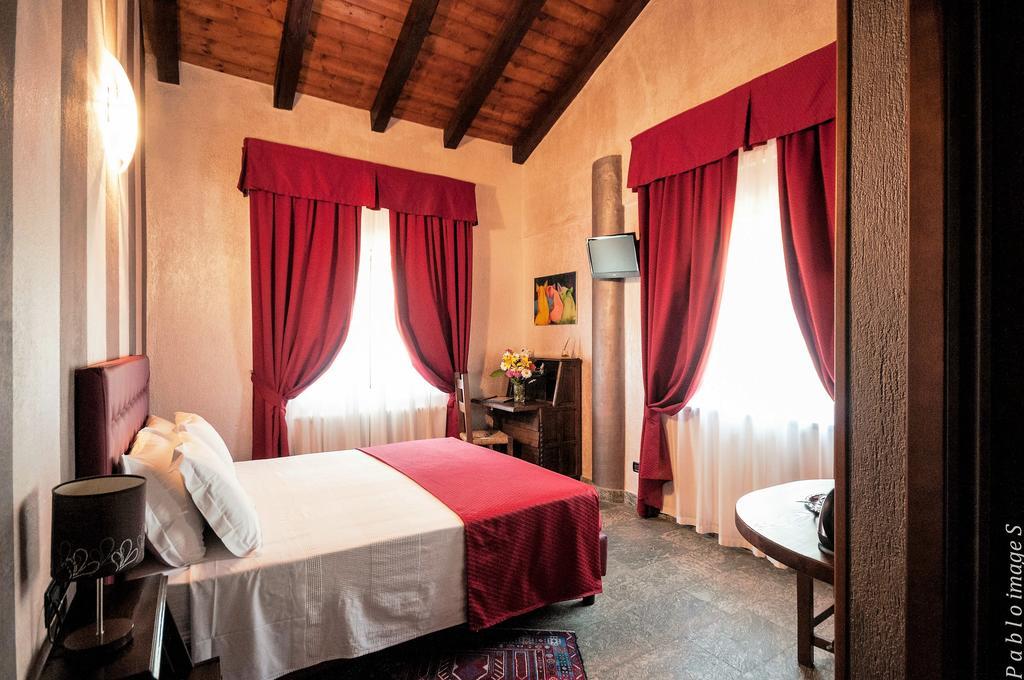 Hotel & Restaurant Le Charaban Aosta Quarto foto